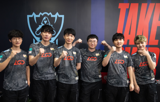 团战中的站 团战中的站